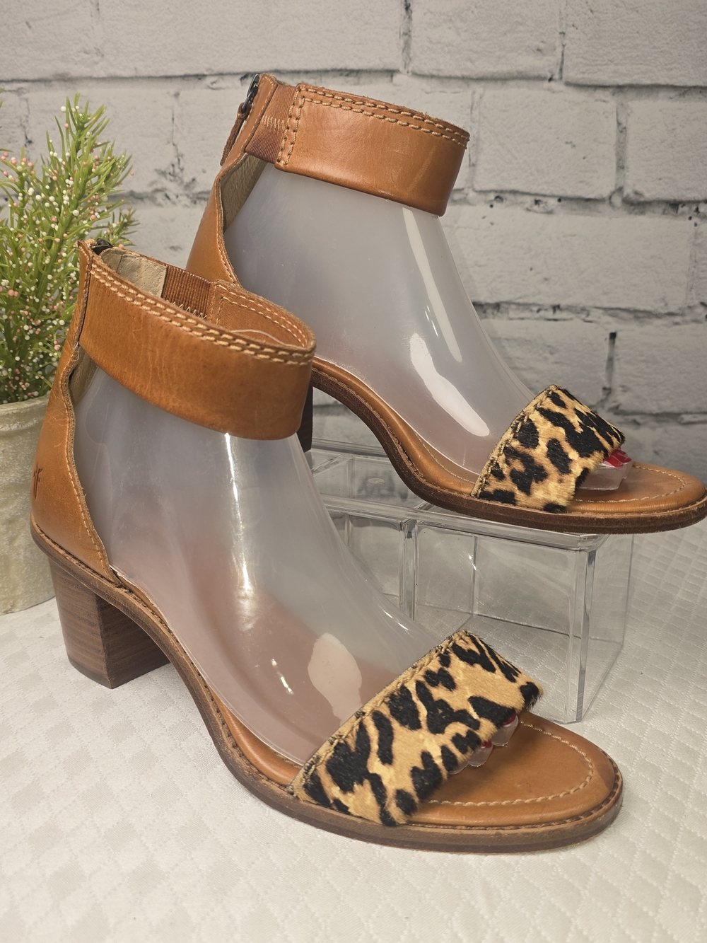 FRYE BRIELLE SANDALS LEOPARD CALF HAIR STRAPPY LEATHER STACKED HEEL WOMENS 9M